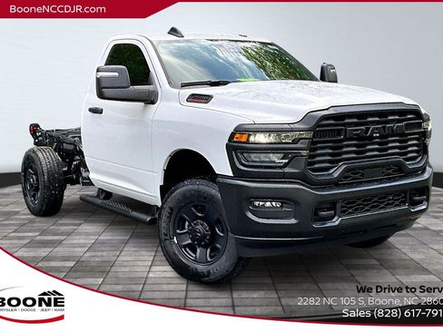 New 2025 RAM 2500 Tradesman image 1