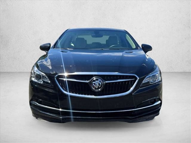 Used 2018 Buick LaCrosse Essence FWD image 2
