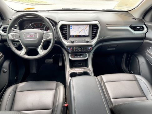 Certified 2023 GMC Acadia SLT AWD/4WD image 17