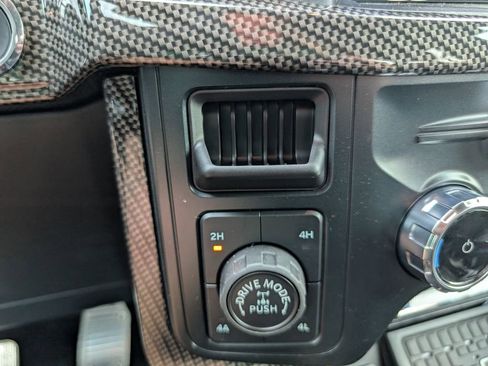 New 2025 Ford F150 Lariat w/ Equipment Group 501A Mid image 21