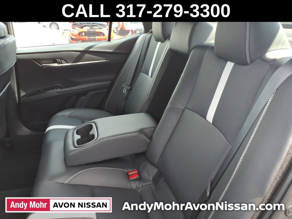 Used 2025 Toyota Camry SE FWD image 38