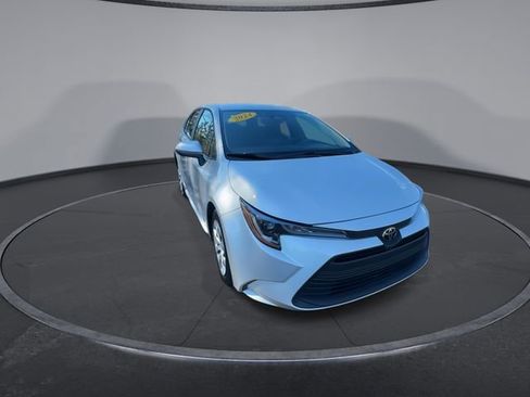 Used 2024 Toyota Corolla LE image 4