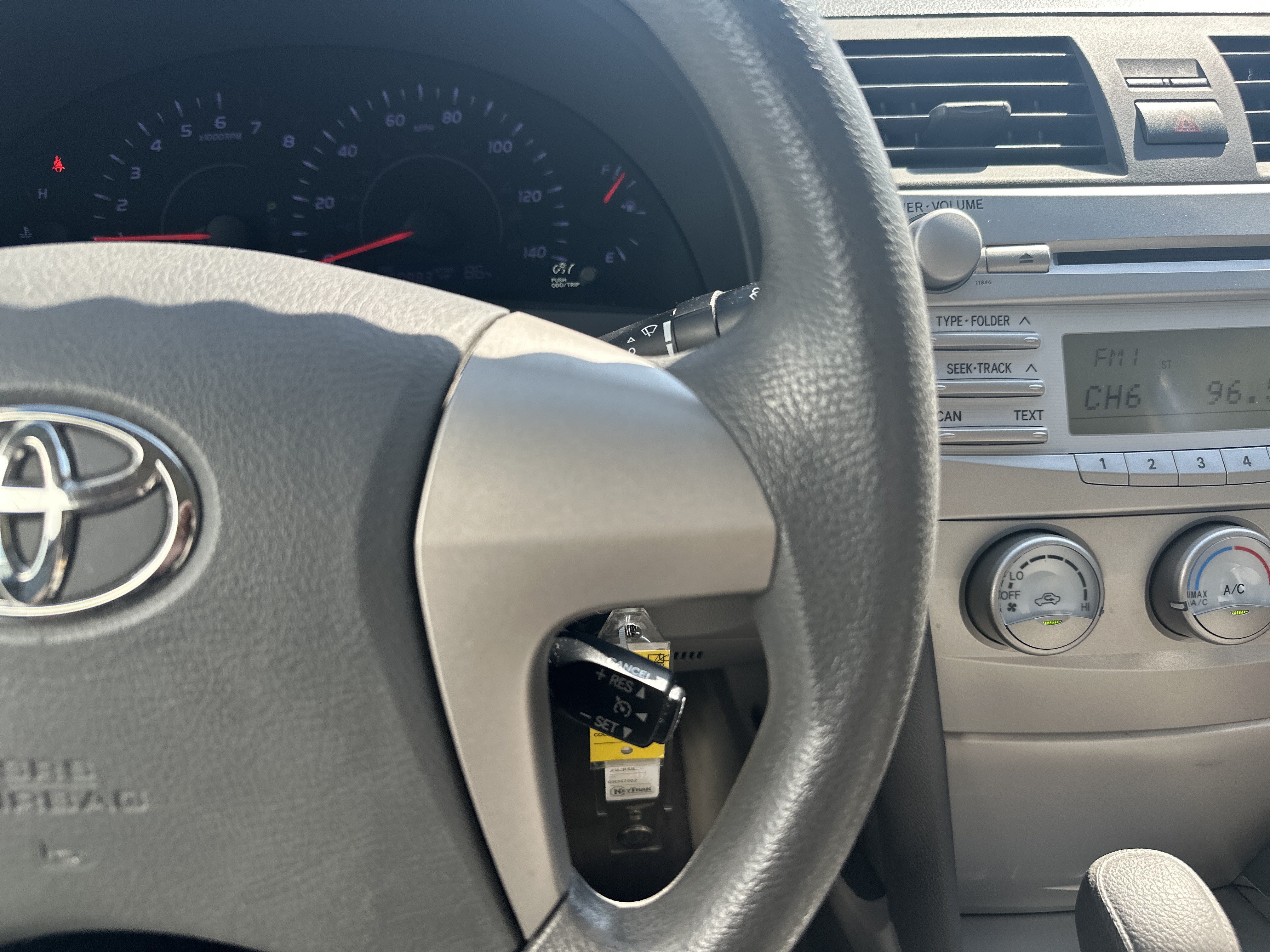 Used 2011 Toyota Camry LE w/ LE Extra-Value Pkg FWD image 19