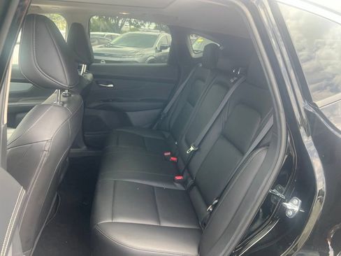 Certified 2025 Nissan Murano SL AWD/4WD image 14