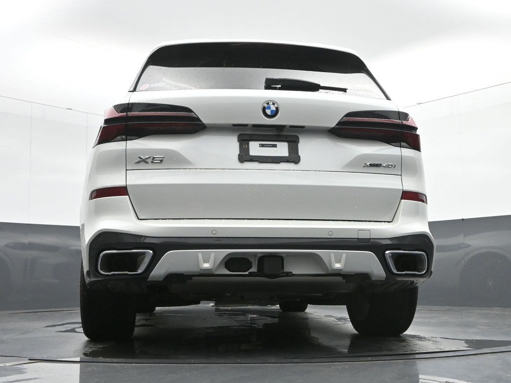 Used 2025 BMW X5 xDrive40i w/ M Sport Package AWD/4WD image 42