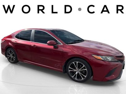 Used 2018 Toyota Camry SE w/ Moonroof Package