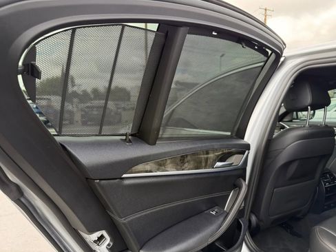 Used 2019 BMW 530i w/ Convenience Package RWD image 17