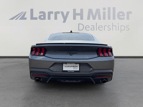 New 2025 Ford Mustang Coupe image 4