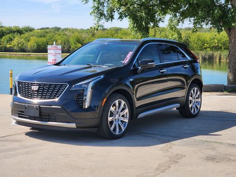 Certified 2023 Cadillac XT4 Premium Luxury w/ Technology Package FWD image 2