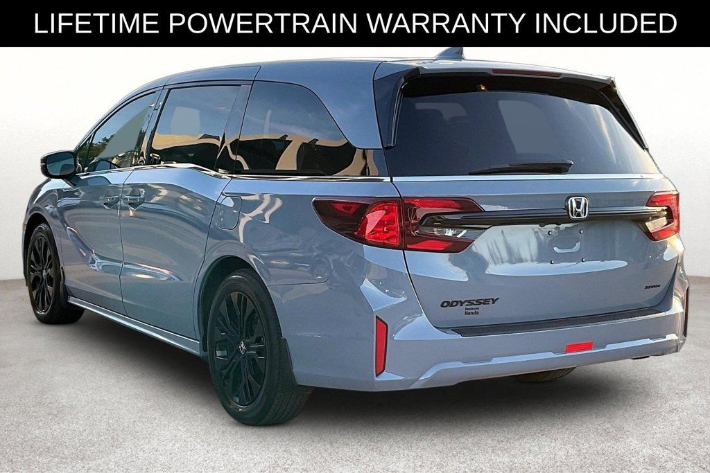 Used 2026 Honda Odyssey Sport-L image 11