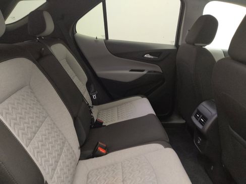 Used 2024 Chevrolet Equinox LT w/ Driver Convenience Package FWD image 19