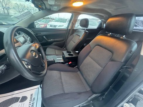 Used 2011 Chevrolet Caprice RWD image 28