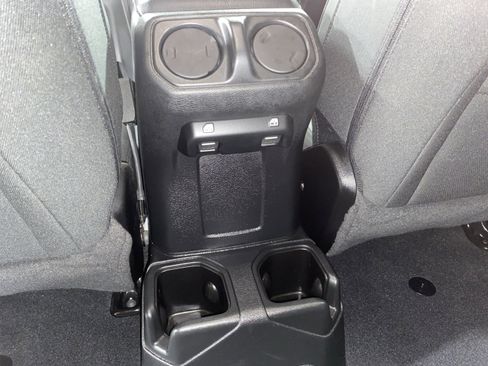 Used 2022 Jeep Wrangler Unlimited Sport image 30