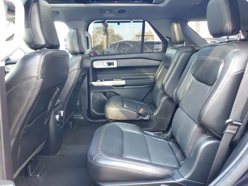 Used 2022 Ford Explorer Limited w/ Equipment Group 301A image 10