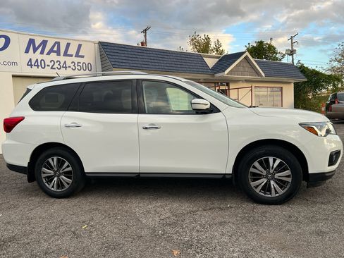 Used 2018 Nissan Pathfinder S image 7