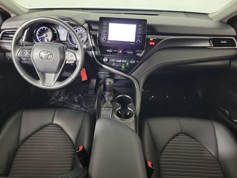 Used 2024 Toyota Camry SE FWD image 16