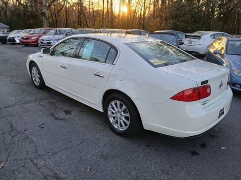 Used 2010 Buick Lucerne CXL image 2