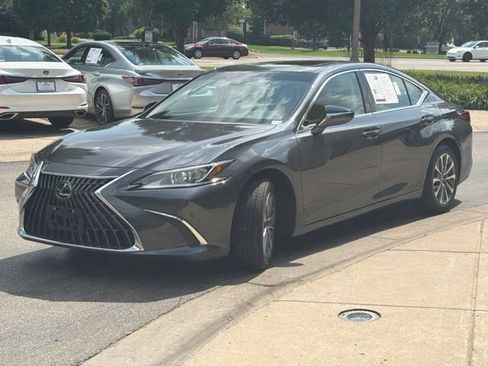Certified 2025 Lexus ES 350 w/ Accessory Package (Z2) FWD image 3