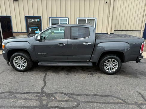 Used 2016 GMC Canyon SLT image 3