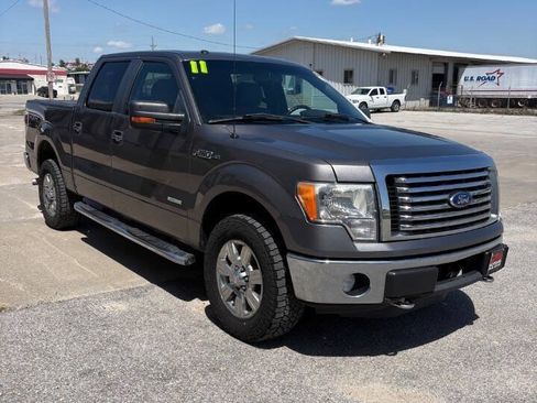 Used 2011 Ford F150 XLT w/ XLT Chrome Pkg AWD/4WD image 2