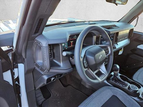 New 2025 Ford Bronco 2-Door image 3