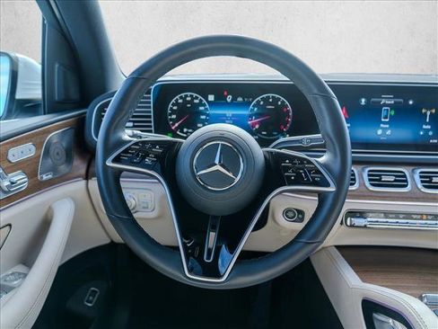 Used 2025 Mercedes-Benz GLS 450 GLS 450 image 28