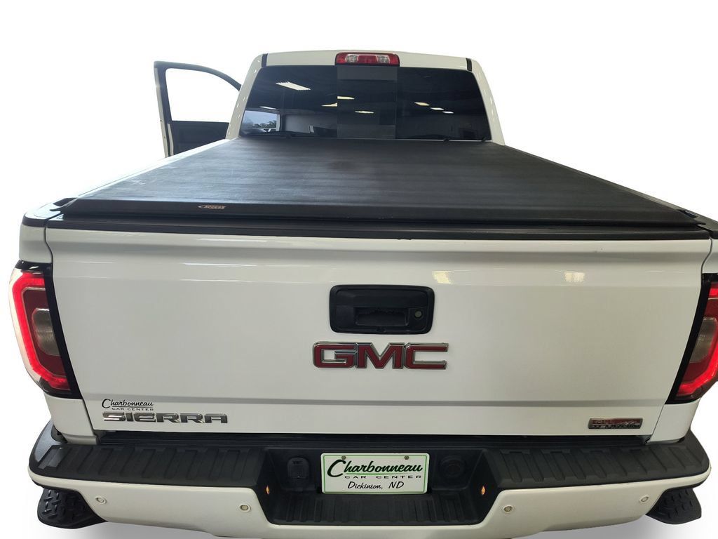 Used 2018 GMC Sierra 1500 SLT AWD/4WD image 19