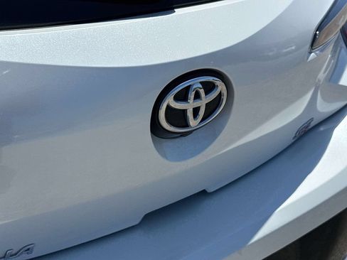 Used 2021 Toyota Corolla SE w/ Carpet Mat Package (TMS) FWD image 9