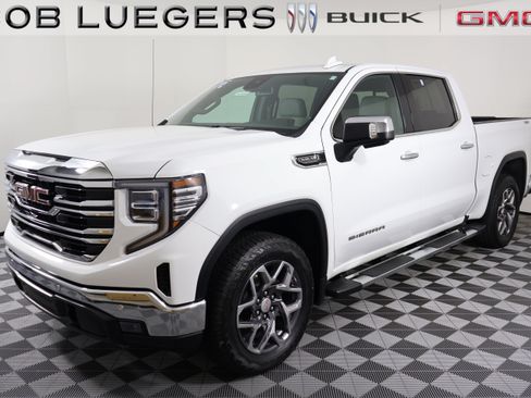 Certified 2025 GMC Sierra 1500 SLT w/ SLT Premium Plus Package AWD/4WD image 5