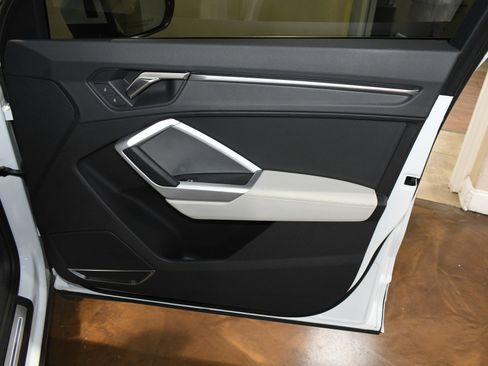 Used 2021 Audi Q3 2.0T Premium Plus w/ Premium Plus Package image 42