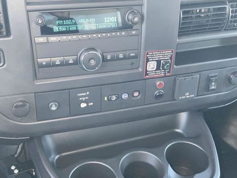 New 2025 GMC Savana 3500 w/ Power Convenience Package RWD image 30
