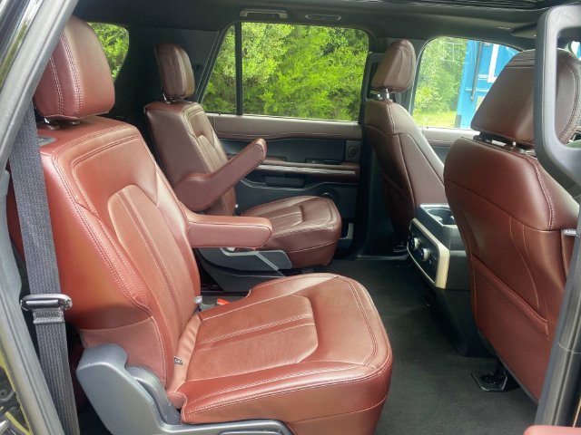 Used 2024 Ford Expedition Max Limited AWD/4WD image 34