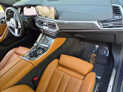 Used 2022 BMW X6 M50i AWD/4WD image 23