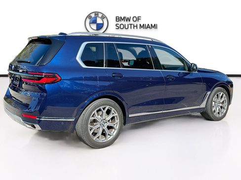 Certified 2023 BMW X7 xDrive40i image 7