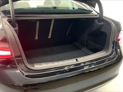 Used 2019 BMW 330i Sedan w/ Driving Assistance Package RWD image 15