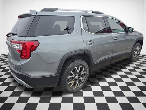 Certified 2023 GMC Acadia SLE w/ Driver Convenience Package image 4