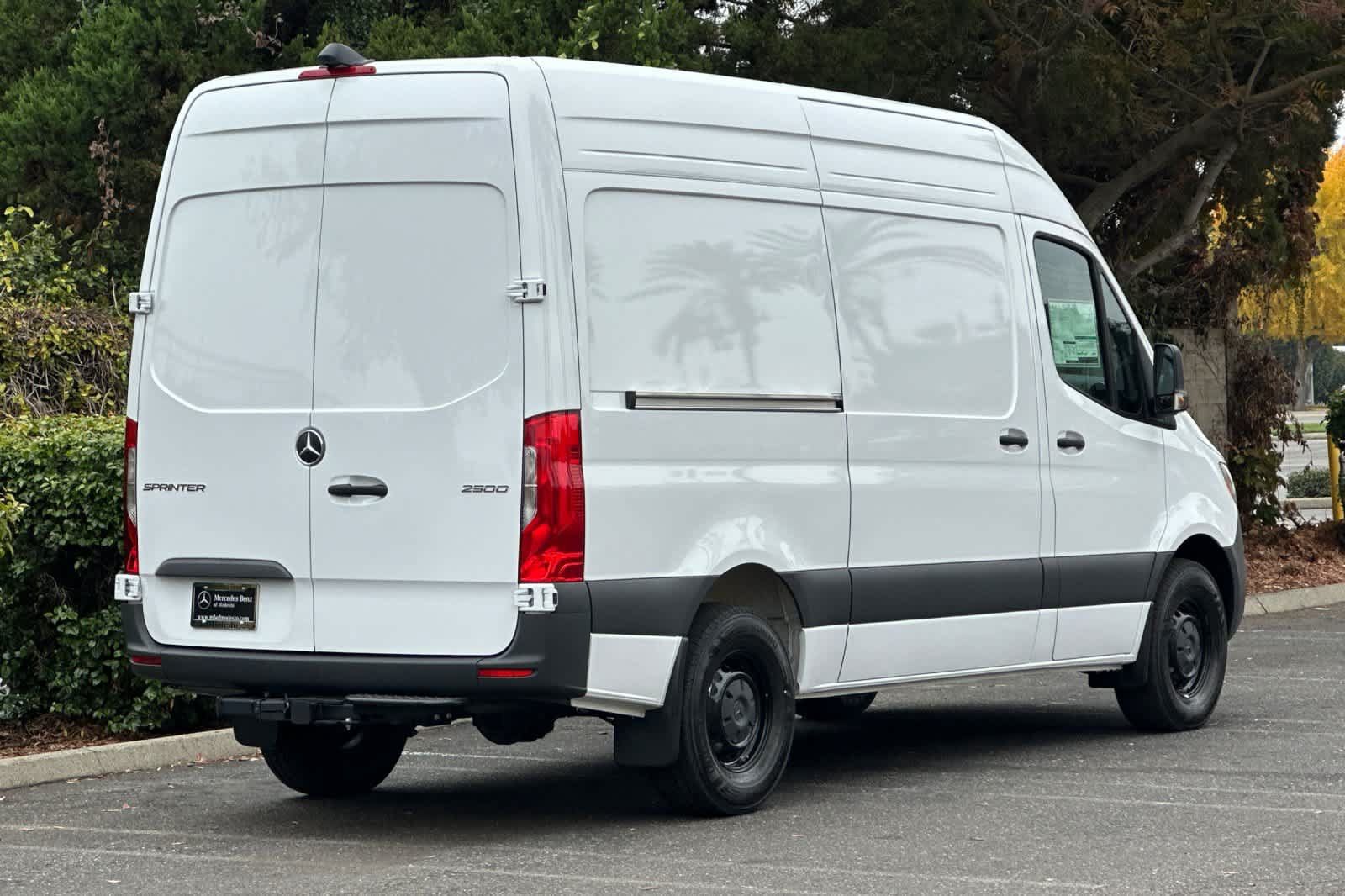 New 2026 Mercedes-Benz Sprinter 2500 image 3