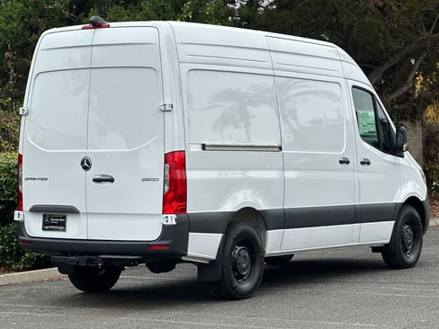 New 2026 Mercedes-Benz Sprinter 2500 image 3