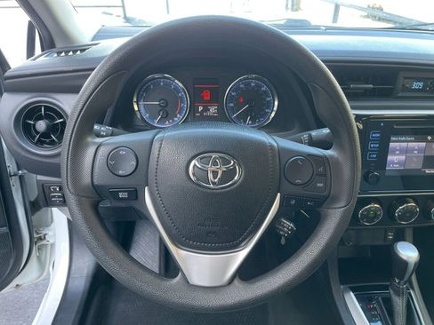 Used 2019 Toyota Corolla L image 25