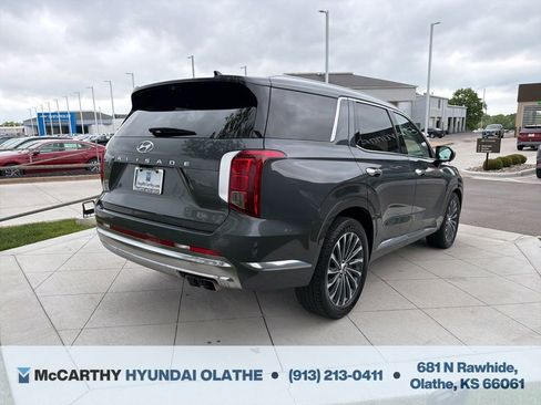 Used 2023 Hyundai Palisade Calligraphy w/ Cargo Package FWD image 17