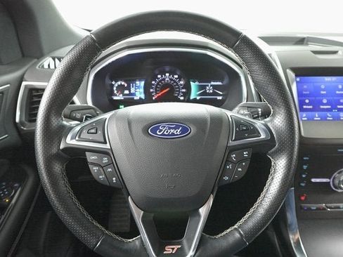 Used 2020 Ford Edge ST image 13