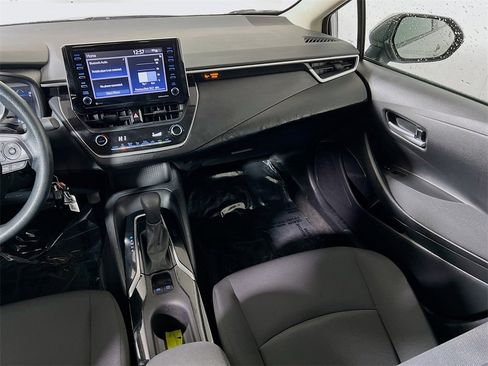 Certified 2021 Toyota Corolla LE image 21