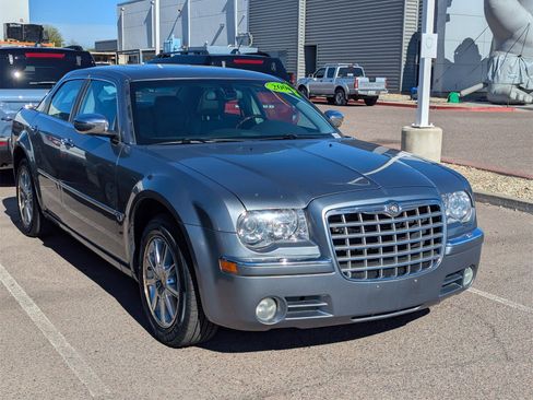 Used 2007 Chrysler 300 C w/ Protection Group II image 3