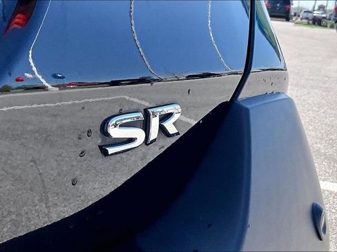 Used 2020 Nissan Kicks SR w/ SR Premium Package FWD image 10