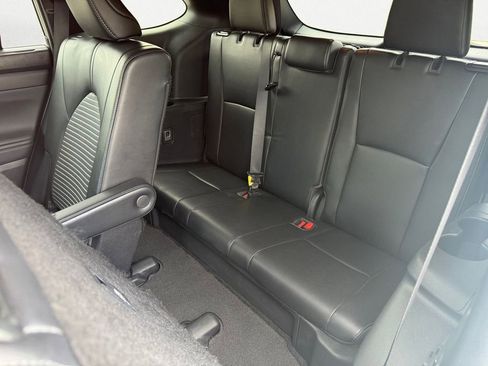 Used 2023 Toyota Highlander XSE image 17