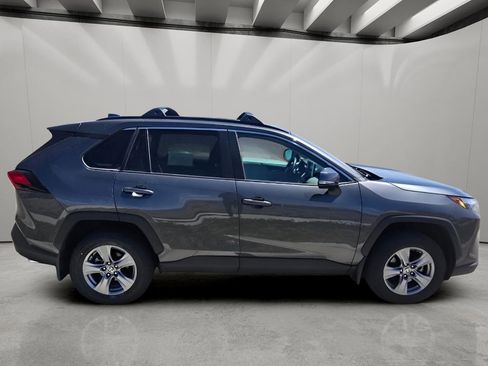 Used 2024 Toyota RAV4 XLE image 6