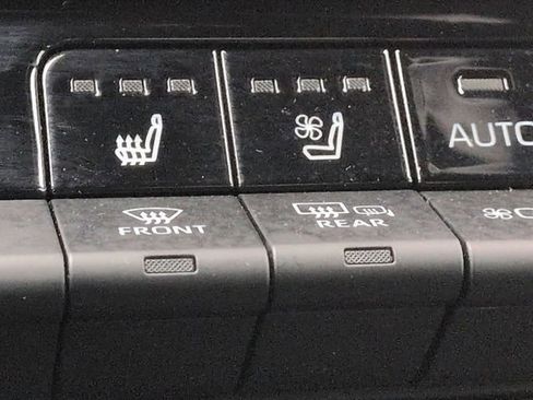 Certified 2023 Toyota Crown Limited image 23