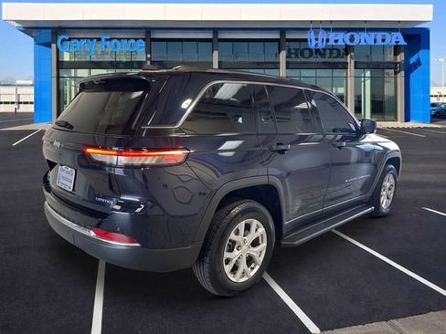 Used 2023 Jeep Grand Cherokee Limited w/ Luxury Tech Group II AWD/4WD image 2
