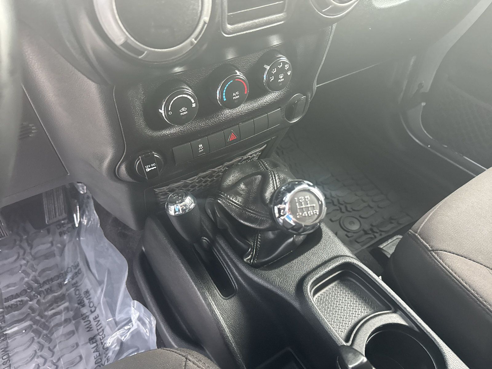 Used 2017 Jeep Wrangler Sport AWD/4WD image 16