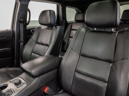 Used 2020 Jeep Grand Cherokee Limited w/ Luxury Group II AWD/4WD image 11